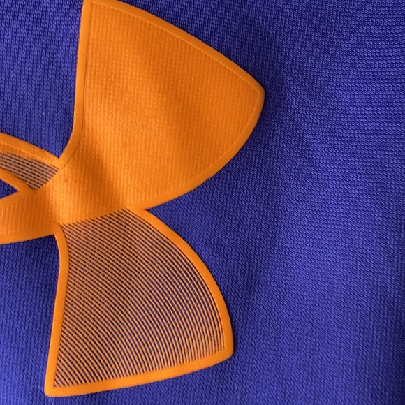 Under Armor hoodie boy or girl sweatshirt - Picture 2 of 8